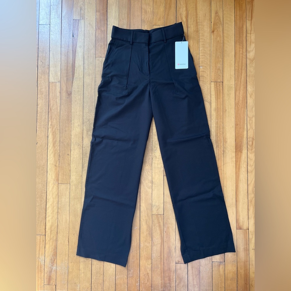 Lululemon Pleat-Front High-Rise Trousers - Picture 8 of 16